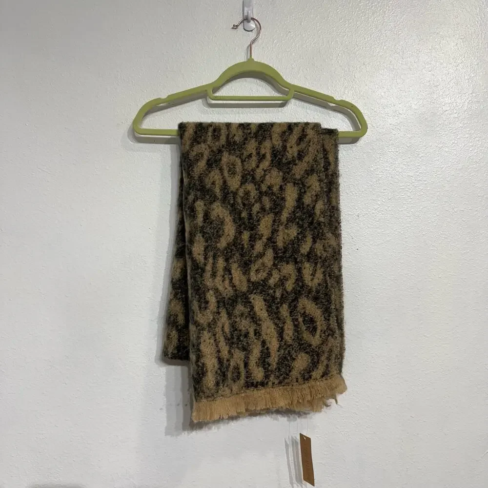 Steve Madden Tan Leopard Print Blanket Scarf NWT